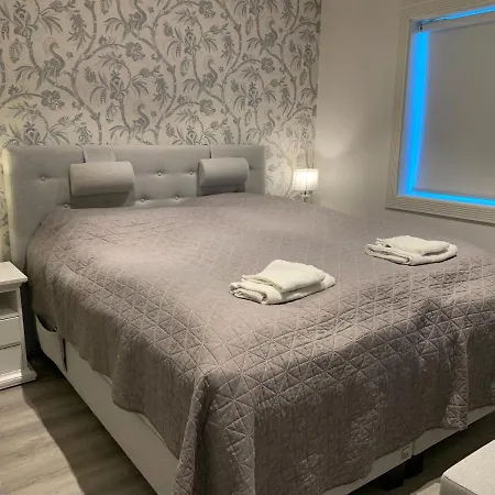 Apartment Leilighet Med Havutsikt - *