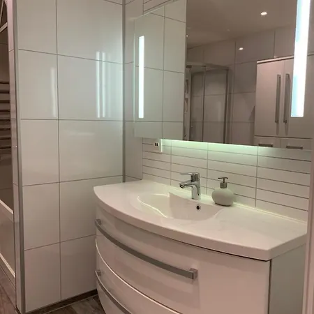Apartment Leilighet Med Havutsikt - *